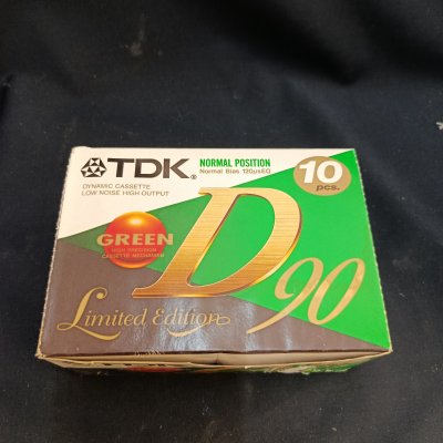 Κουτί με 10 σφραγισμένες κασετες ηχου, TDK D90 Green , limited edition
